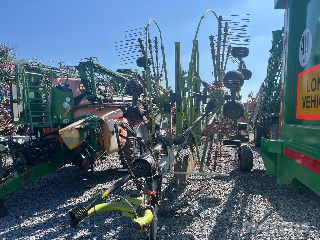 CLAAS Liner 2800 Rastrilladoras y rastrilladoras giratorias