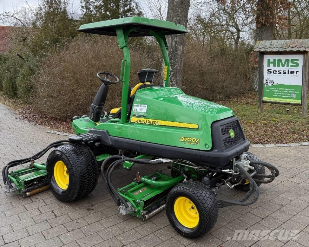 John Deere 8700 A Máquinas de calles