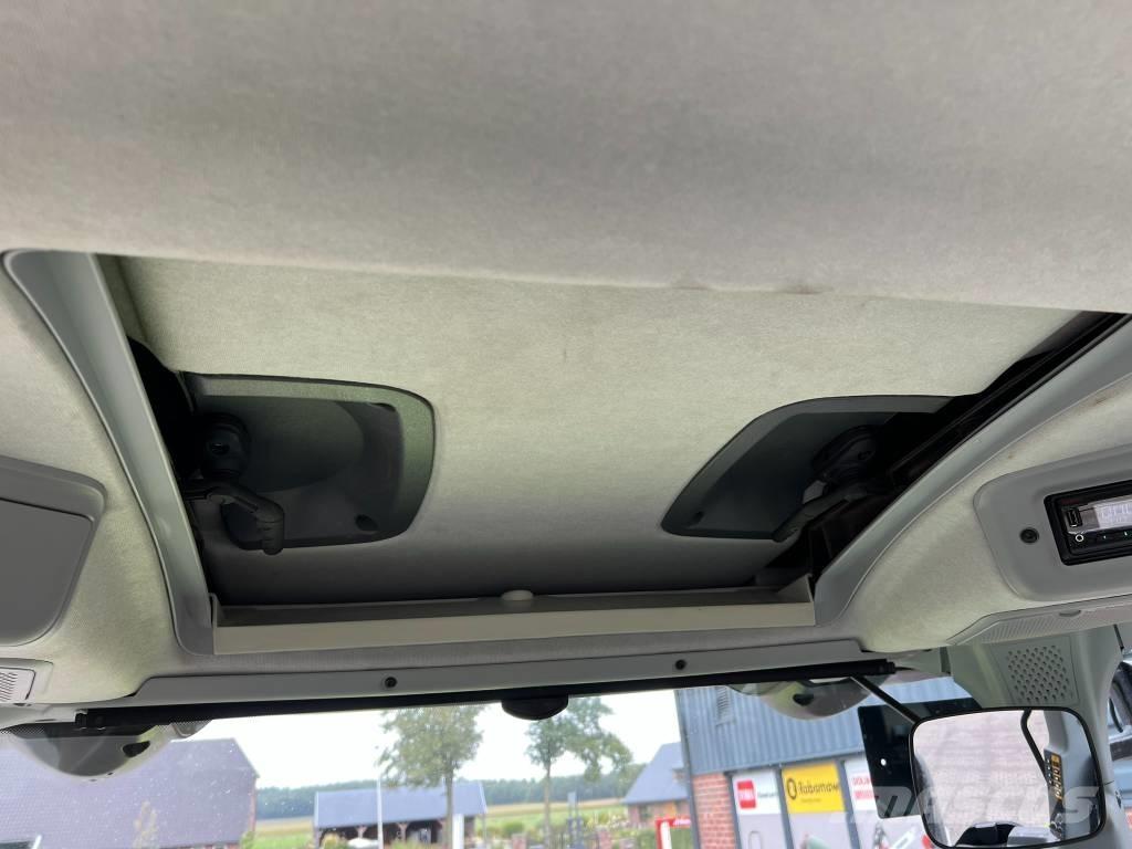 CLAAS Arion 660 Tractores