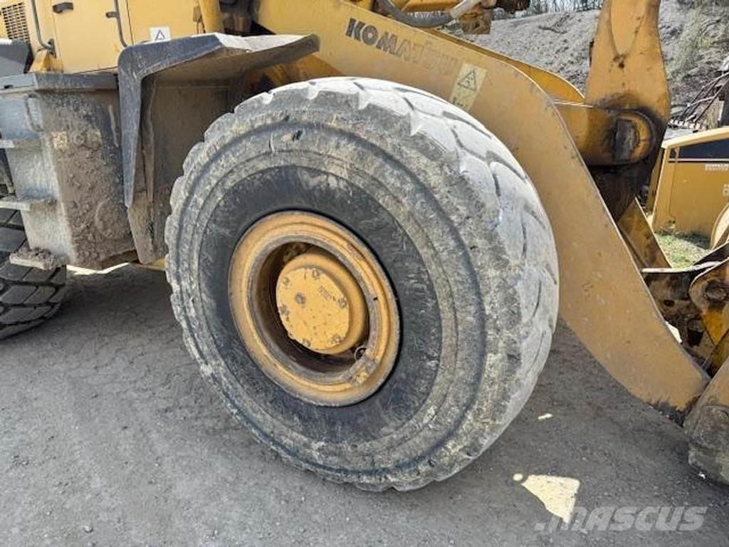 Komatsu WA 470-3H Cargadoras sobre ruedas