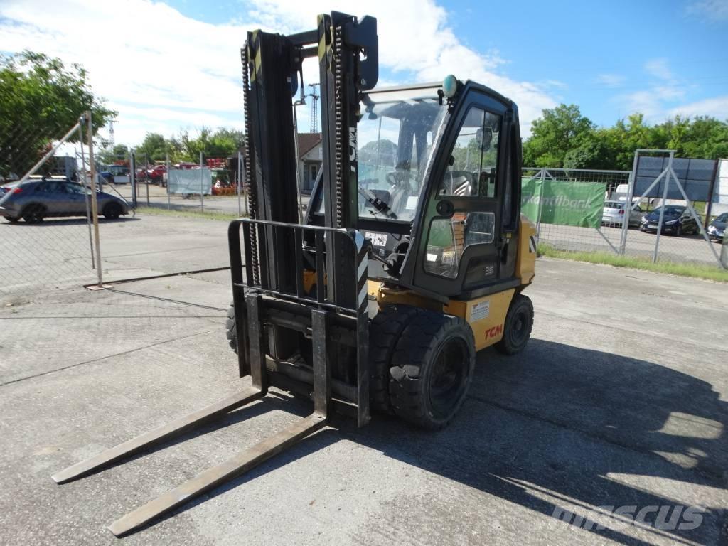 TCM FD35-E1 Camiones diesel