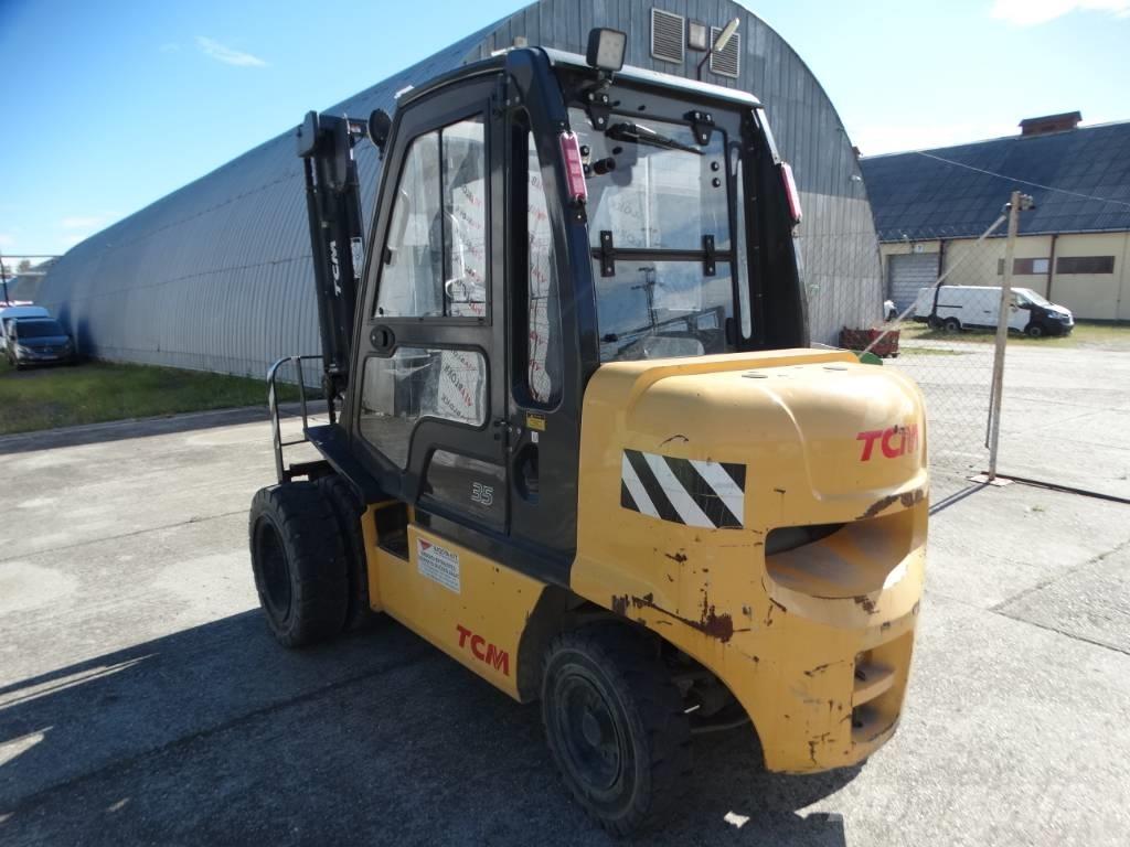 TCM FD35-E1 Camiones diesel