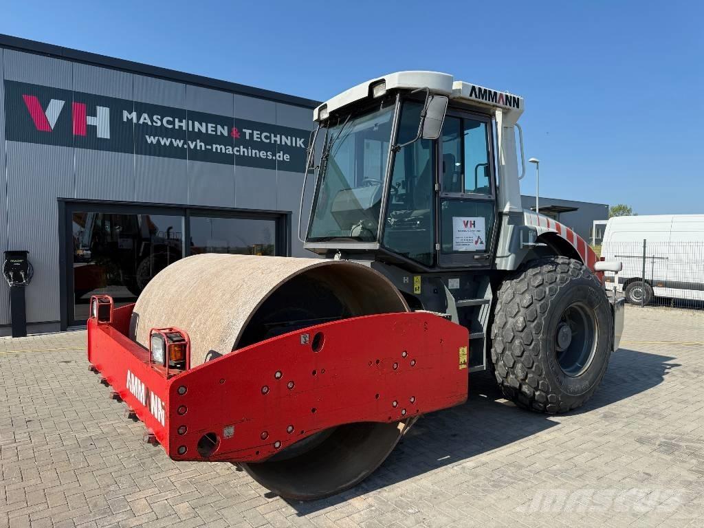Ammann ASC 110 Rodillos de un solo tambor