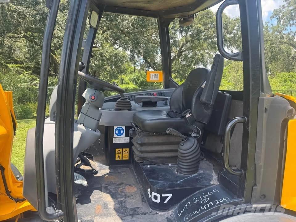 JCB 407 Cargadoras sobre ruedas