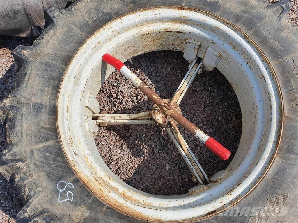 Kleber 11.2R24 Ruedas