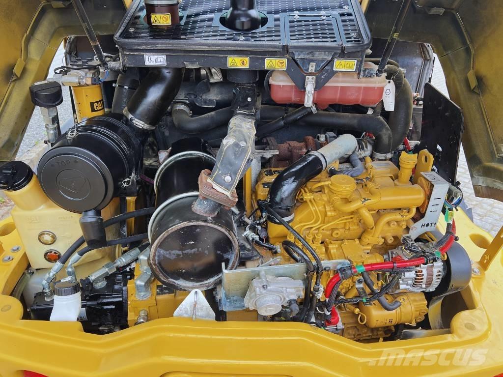 CAT 906 M     2016 Cargadoras sobre ruedas