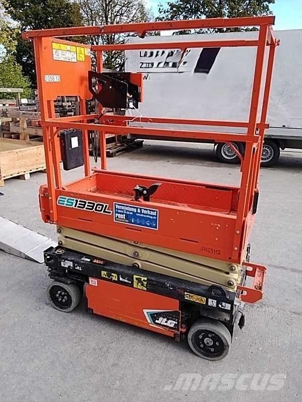 JLG ES 1330 L Plataformas tijera
