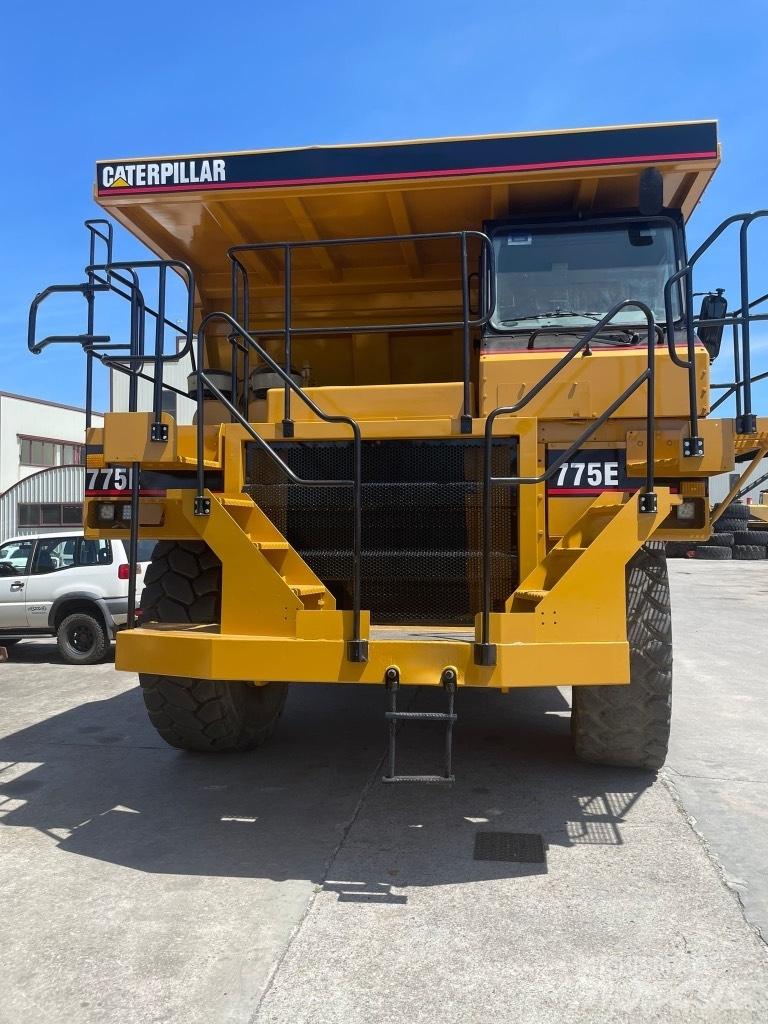 CAT Dumper 775E Camiones de volteo rigidos