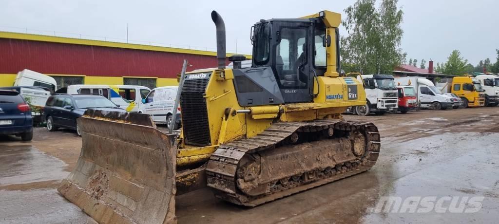 Komatsu D 61 EX-15 Buldozer sobre oruga
