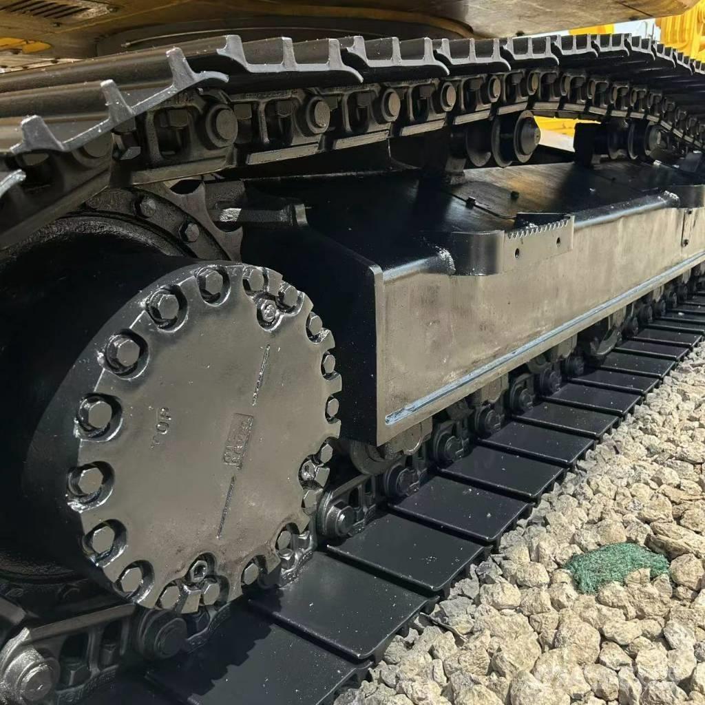 Komatsu PC 200-8 Excavadoras sobre orugas