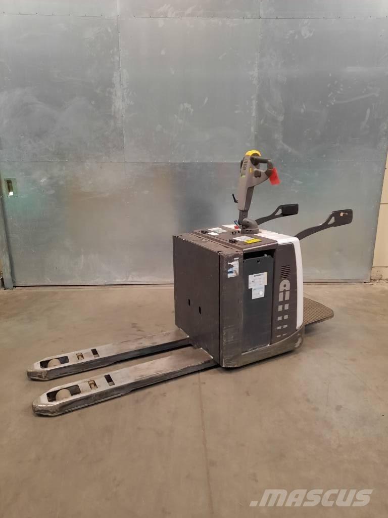 UniCarriers PMR200P Montacargas con plataformas de baja elevación