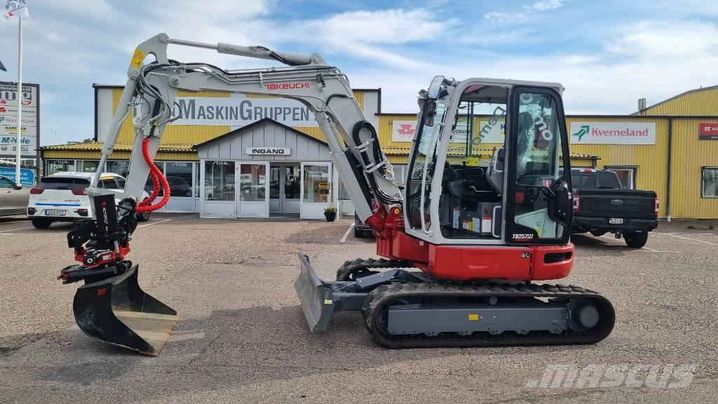 Takeuchi TB 257 FR Miniexcavadoras
