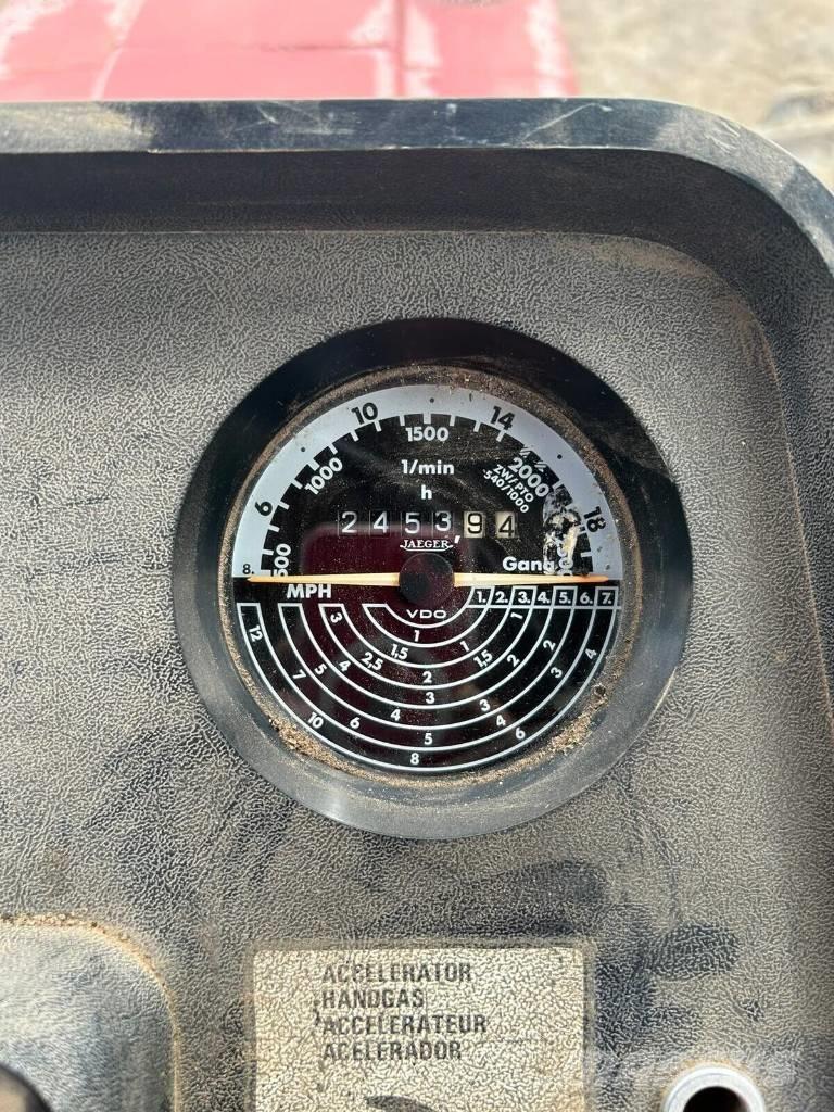 CASE 956XL Tractores