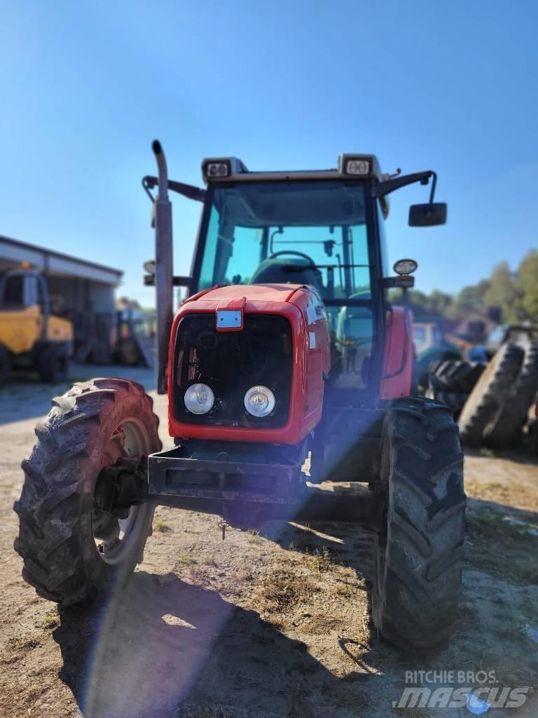 Massey Ferguson 5445 Tractores