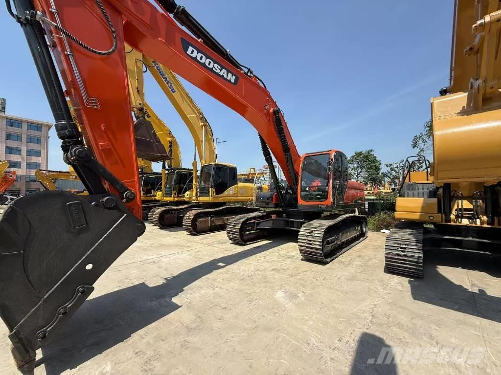 Doosan DX 340 Excavadoras sobre orugas