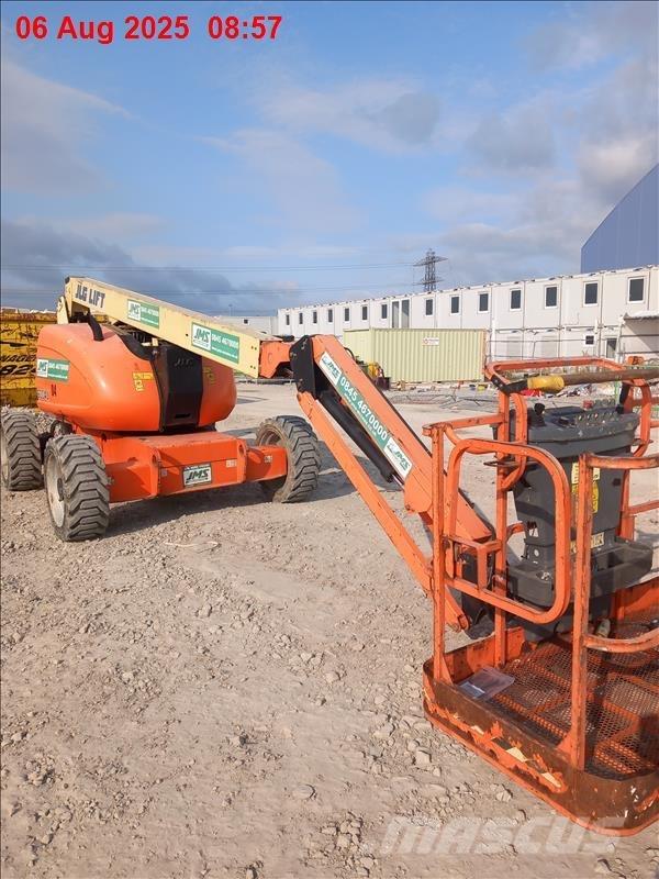 JLG 600 AJ Plataformas con brazo de elevación manual