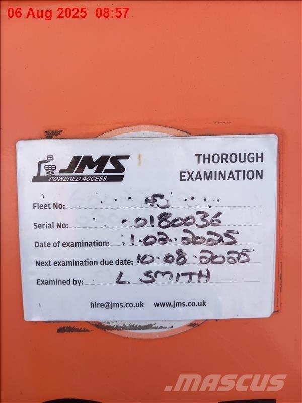 JLG 600 AJ Plataformas con brazo de elevación manual