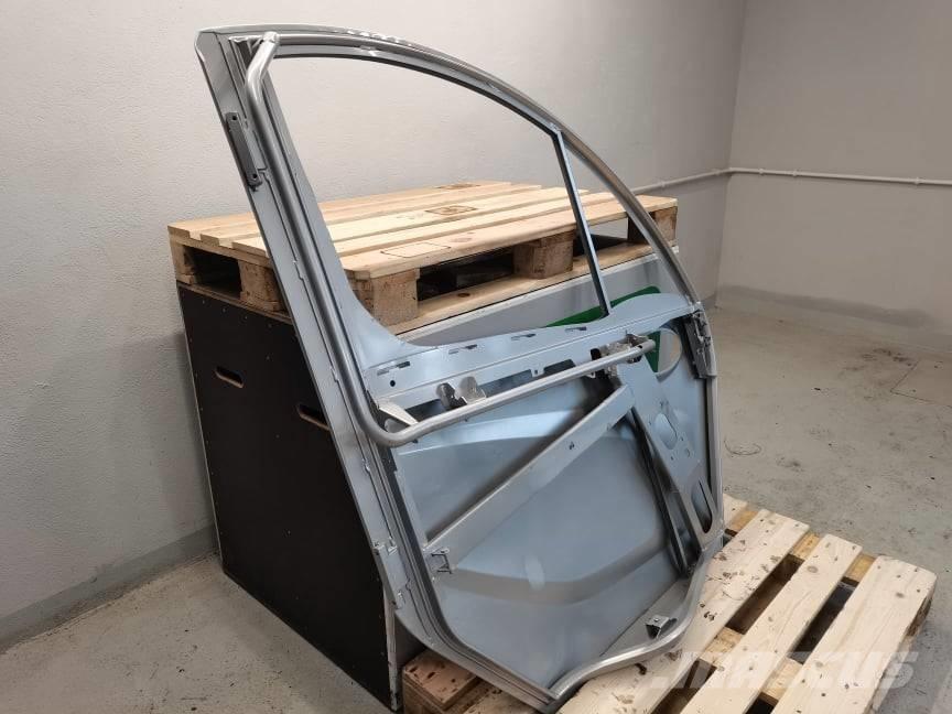 Manitou MLT 733 door Cabina