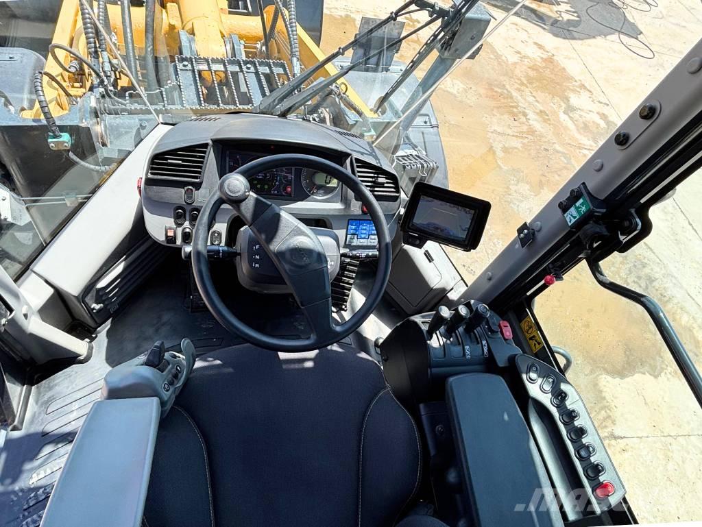 Komatsu WA380-8E0 Cargadoras sobre ruedas