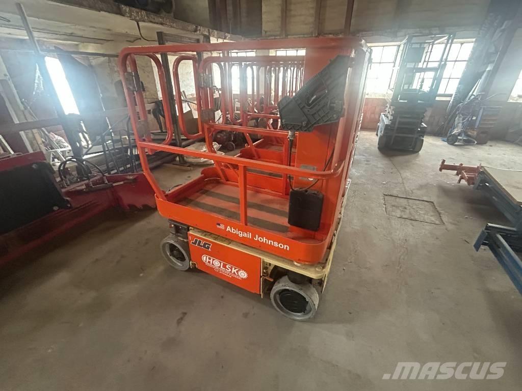 JLG 1230 ES Plataformas con jaula de elevación