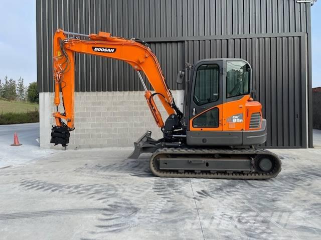 Doosan 85 Excavadoras 7t - 12t