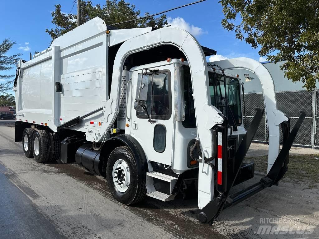 Mack MRU 613 Camiones de basura