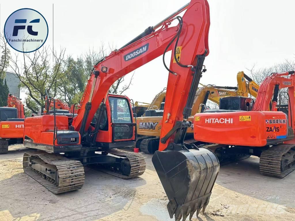 Doosan DX 140 LC Excavadoras sobre orugas