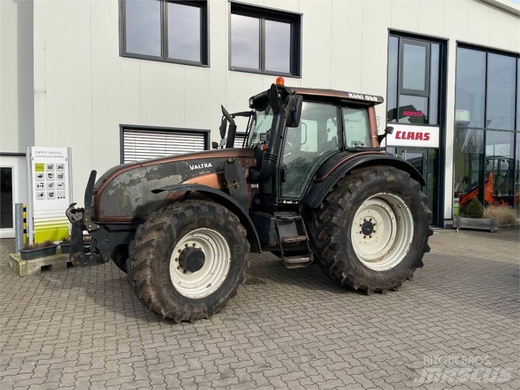 Valtra T151 Tractores