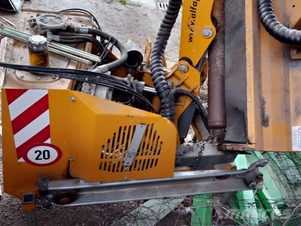 Femac DOC 400A Otras máquinas de jardinería y limpieza urbana