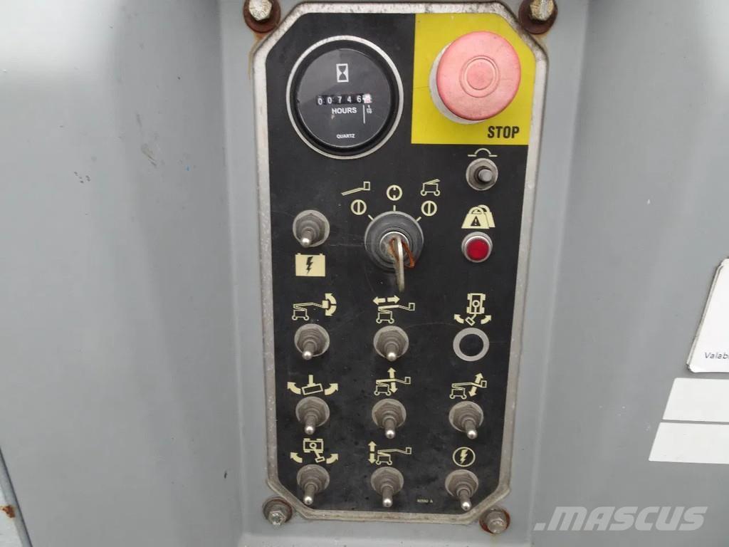 Genie Z34/22N Plataformas con brazo de elevación manual