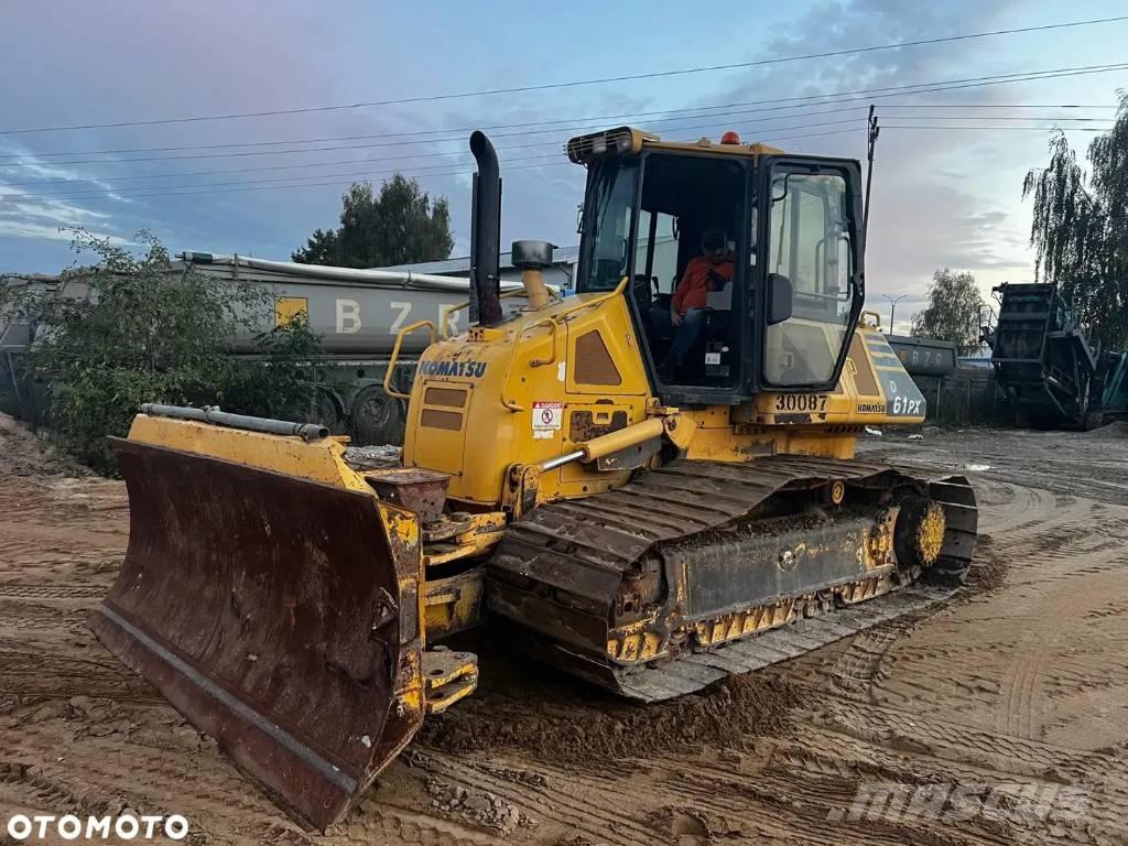Komatsu D 61 PX-23 Buldozer sobre oruga