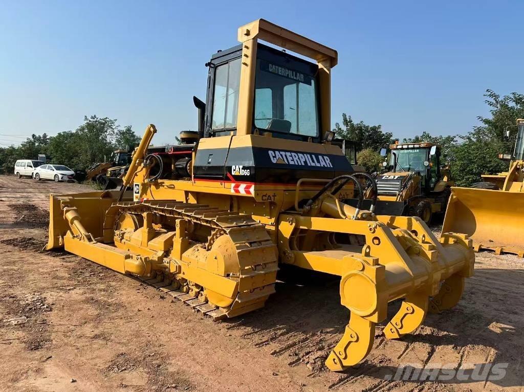 CAT D6G Buldozer sobre oruga