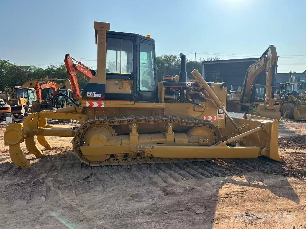 CAT D6G Buldozer sobre oruga