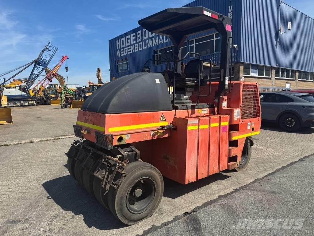 Dynapac CP 142 Rodillos sobre neumáticos