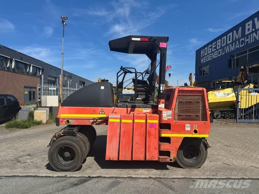 Dynapac CP 142 Rodillos sobre neumáticos