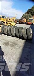 Bridgestone 13R22.5 Llantas