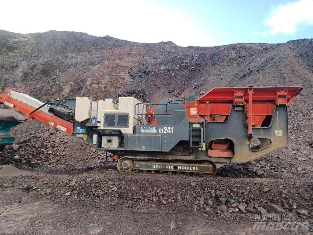 Sandvik QJ241 Trituradoras móviles