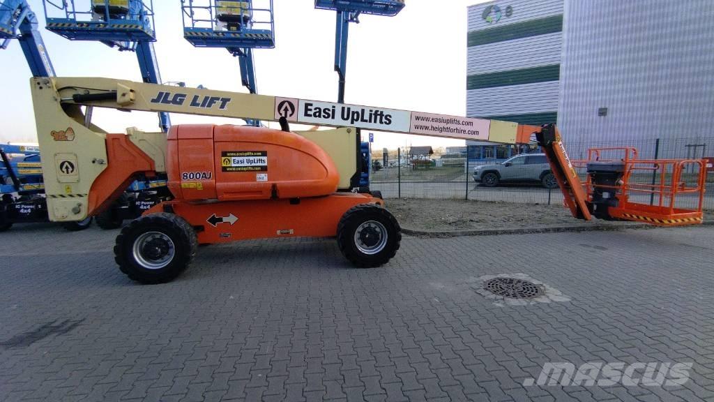 JLG 800 AJ Plataformas con brazo de elevación manual