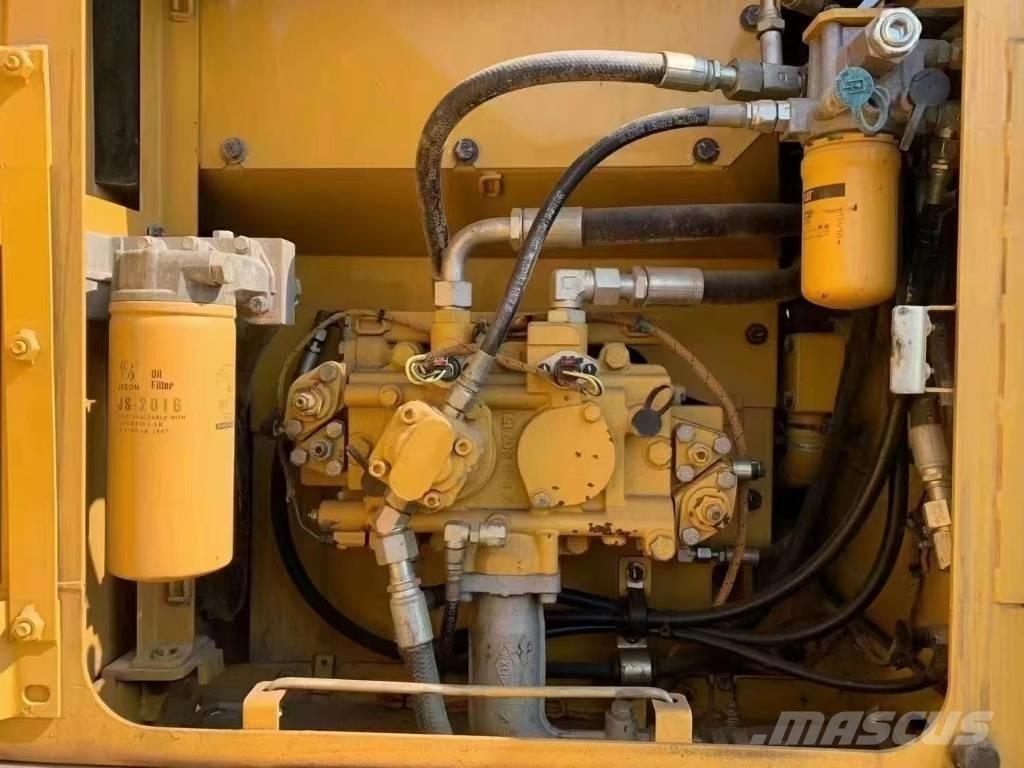 CAT CAT318D Excavadoras sobre orugas