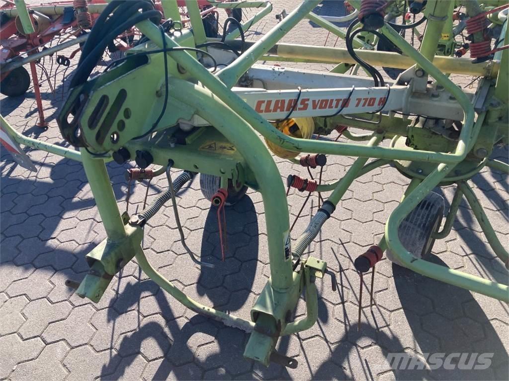 CLAAS Volto 770 Rastrilladoras y rastrilladoras giratorias
