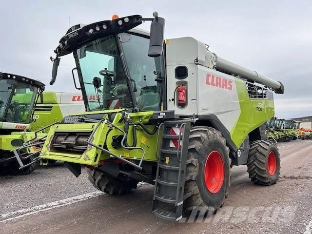 CLAAS TRION 750 Cosechadoras combinadas