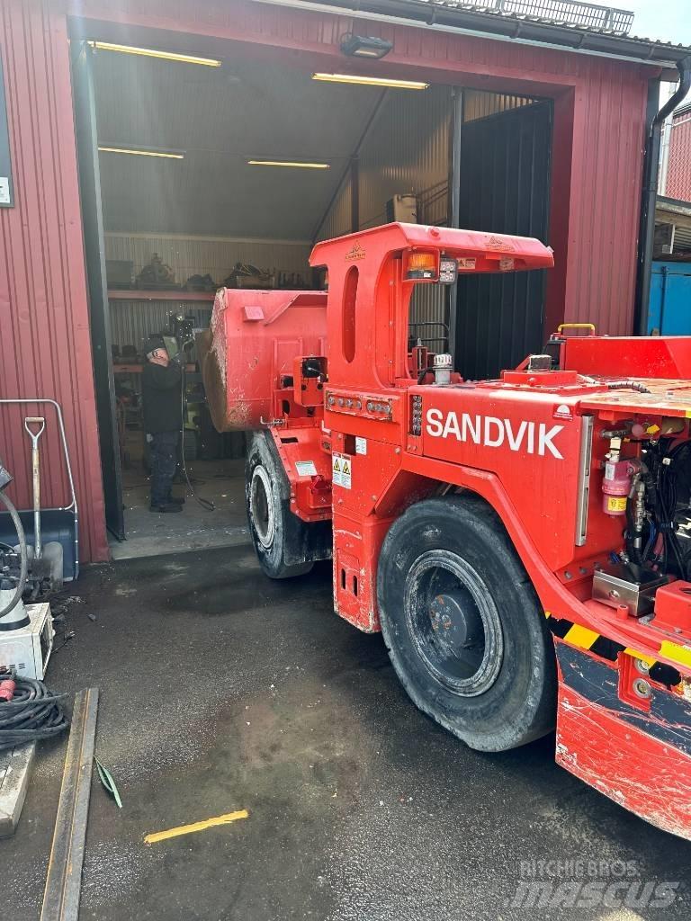 Sandvik LH202 Cargadoras subterráneas