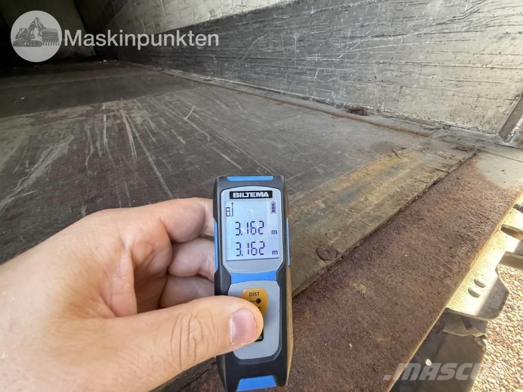 Schmitz SKO 24 Semirremolques de carrocería de cajas