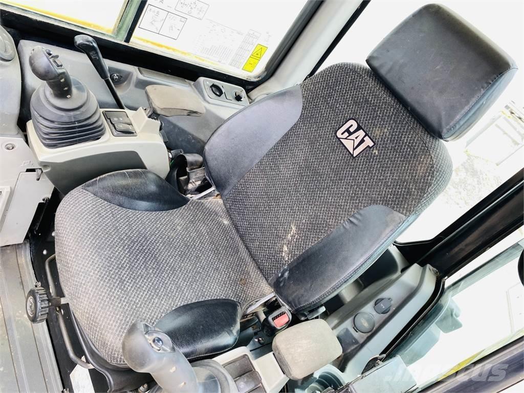 CAT 305E2 Excavadoras 7t - 12t