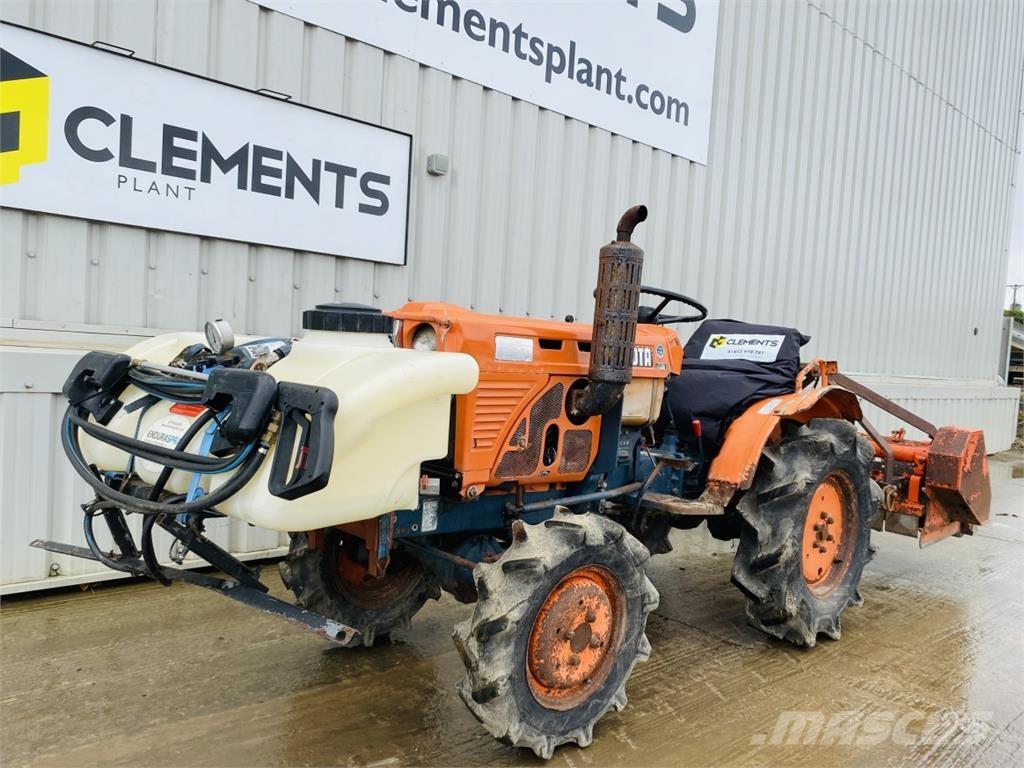 Kubota B7001 Otros