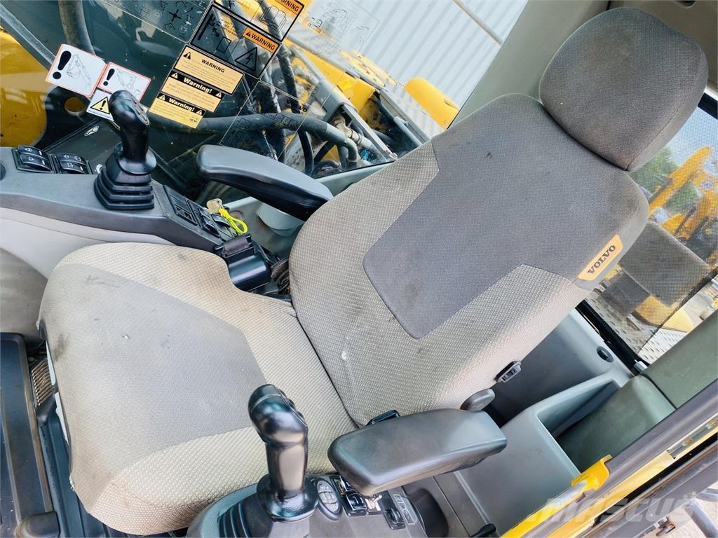 Volvo EC210CL Excavadoras sobre orugas