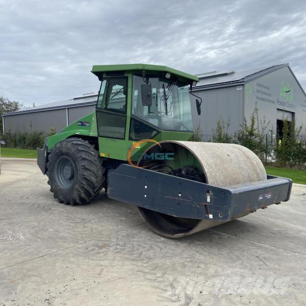 Dynapac CA302D Compactadoras de suelo