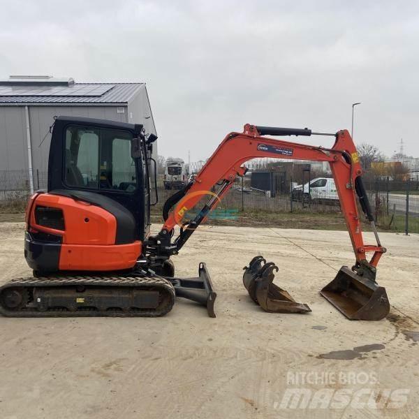 Kubota U36 Excavadoras de ruedas