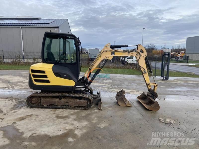 Yanmar SV26 Excavadoras de ruedas