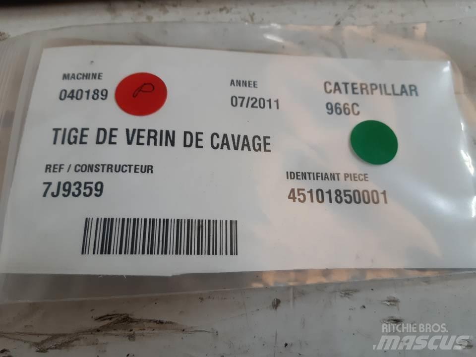 CAT 966C Hidráulicos